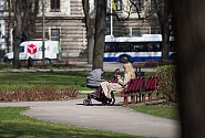 Budžeta komisija: darba devēja pabalstu bērna piedzimšanas gadījumā plānots neaplikt ar iedzīvotāju ienākuma nodokli