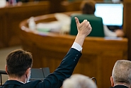 Saeima Augstākās tiesas priekšsēdētāja amatā apstiprina Aigaru Strupišu