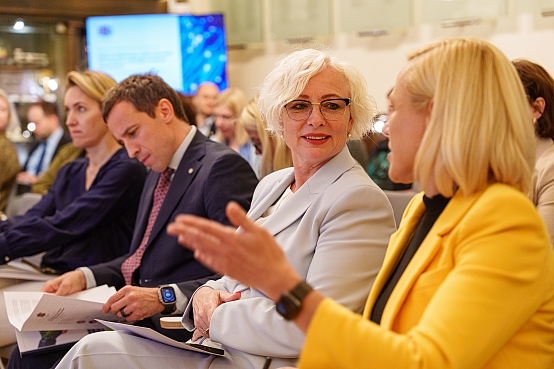 Saeimas Analītiskā dienesta pētījuma "Ceļā uz efektīvāku valsts pārvaldi: kā izmantot mākslīgā intelekta potenciālu?" prezentācija un ekspertu paneļdiskusija