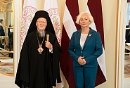 Daiga Mieriņa pateicas Konstantinopoles ekumeniskajam patriarham par stingro nostāju pret Krievijas agresiju