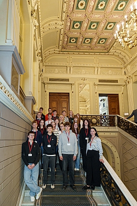 Jelgavas Tehnoloģijas vidusskolas skolēni apmeklē Saeimu skolu programmas "Iepazīsti Saeimu" ietvaros