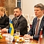 Saeimā viesojas Ukrainas aizsardzības ministrs