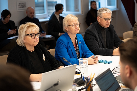 Izglītības, kultūras un zinātnes komisijas sēde